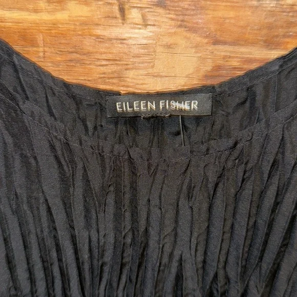 🖤Elegant Black Eileen Fisher Crushed Silk Tiered Sleeveless Dress - Picture 4 of 4